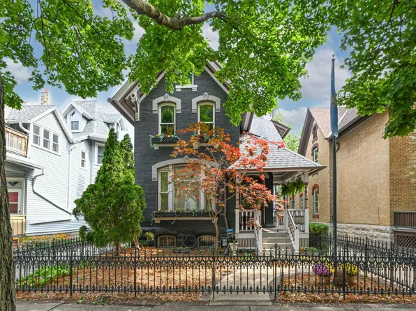 1662 North Humboldt AVENUE, Milwaukee, WI 53202