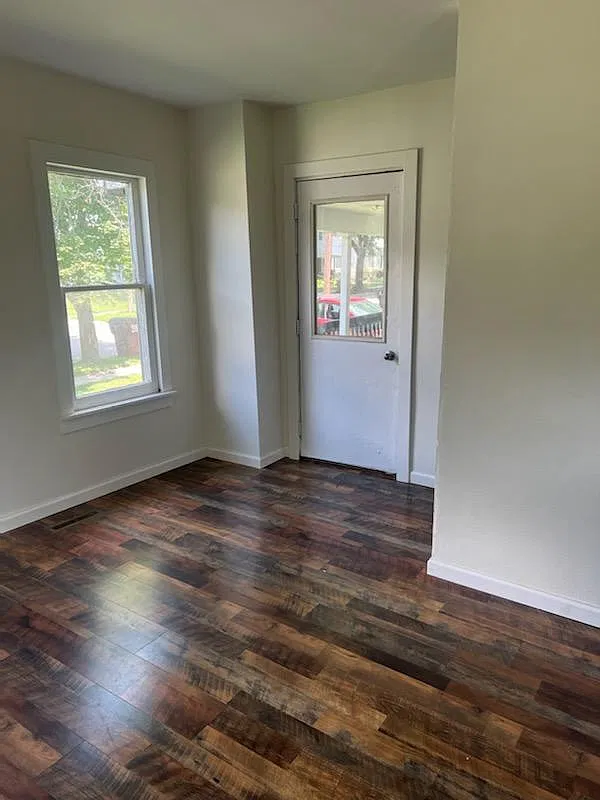 2 bed, 600 sqft, $925 — Photo 1