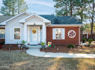 731 Chancery Ln, Aberdeen, NC 28315