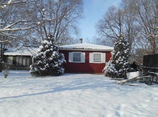 1113 Birch St, Lake In The Hills, IL 60156