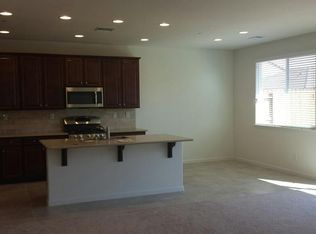 9536 Ballinger Dr, Sacramento, CA