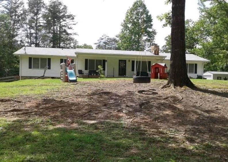 2nd image of 155 Piney Pl
