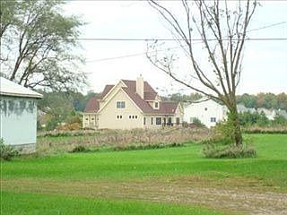 4th image of 7595 N 28th St