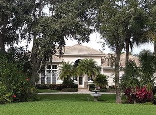 415 E Mac Ewen Dr, Osprey, FL 34229