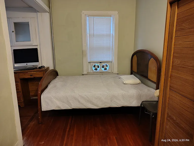 14 Jerome Ave #1 — Photo 4