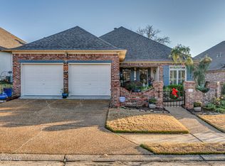 110 Greens View Dr, Madison, MS 39110