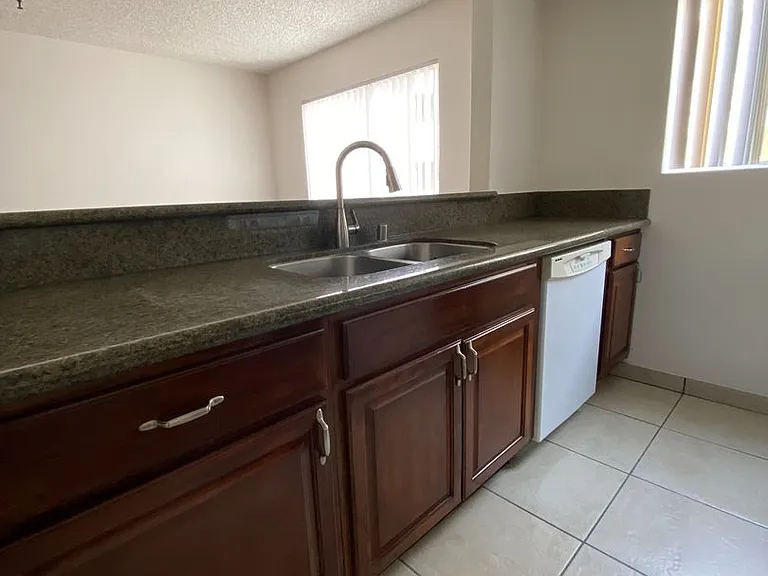 B & B Apartments — Photo 15