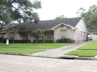 1017 Richelieu Ln, Houston, TX 77018