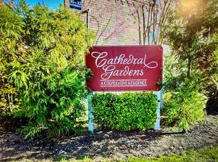 32 Cathedral Avenue #6C, Hempstead, NY