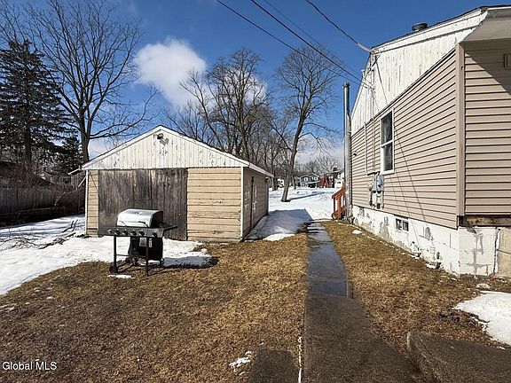 2nd image of 4 Wayne Street