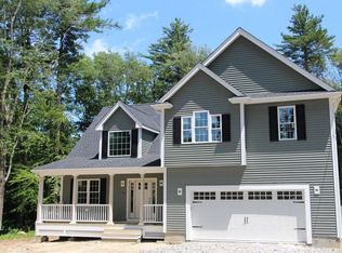 28 Acorn St, Millis, MA 02054