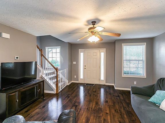 3rd image of 2380 Prescott Ln