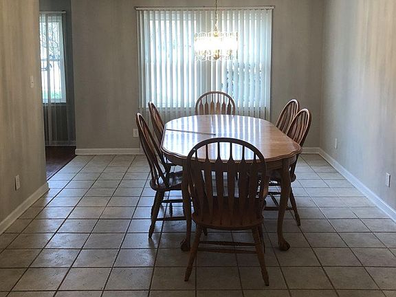 4th image of 1500 Savannah Ct SE