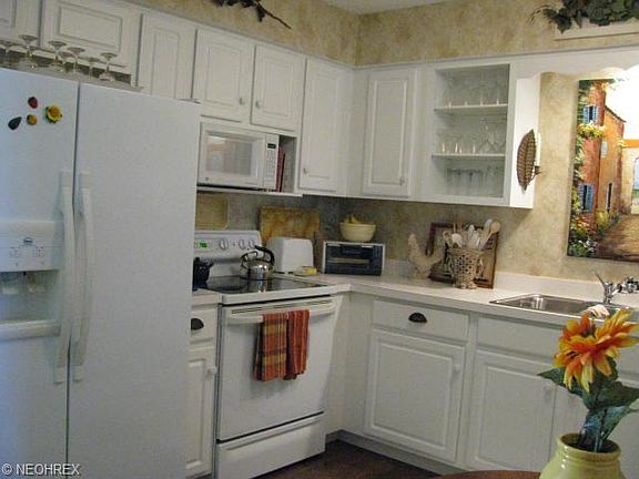 5th image of 16502 Cottonwood Pl