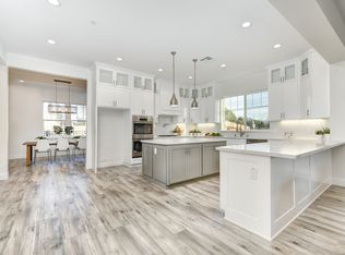 3701 Mackenzie Ln, Carmichael, CA 95608