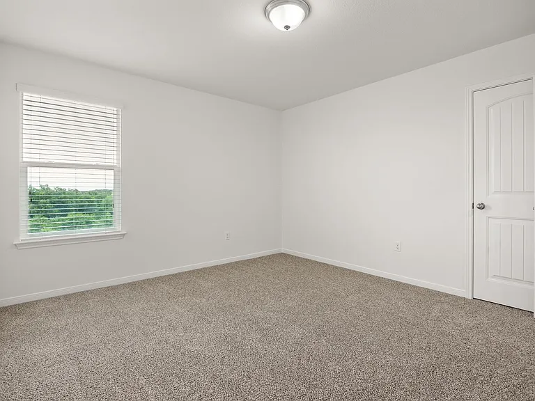 703 Liard River Rd — Photo 12