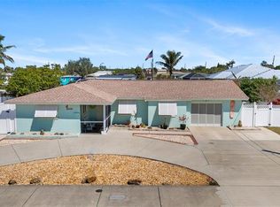 21184 Edgewater Dr, Pt Charlotte, FL 33952