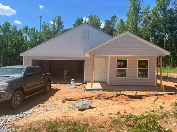 102 Heatherwood Dr, Gray Court, SC 29645