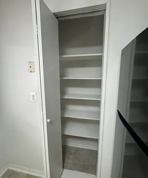 KITCHEN PANTRY