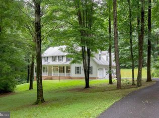 835 Jessica Lee Dr, Westminster, MD 21157