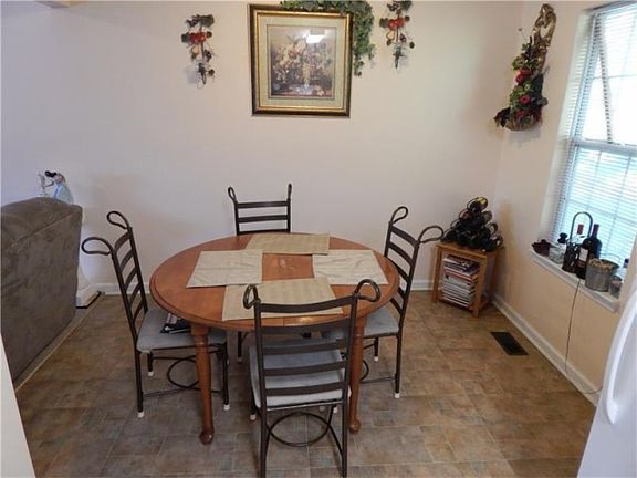 2nd image of 1055 Bridle Creek Dr