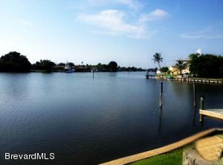 1755 Pelican Dr, Merritt Island, FL 32952