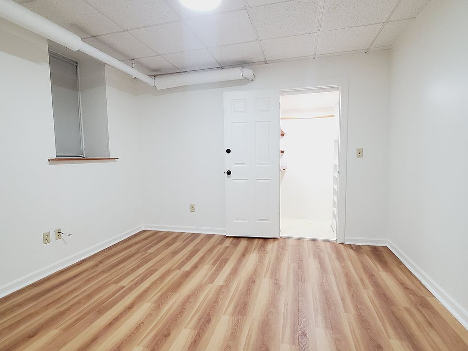 2nd image of 177 W 48th St APT Basement