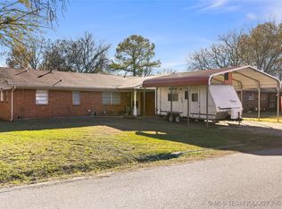 43 Laurel St, Lone Grove, OK 73443
