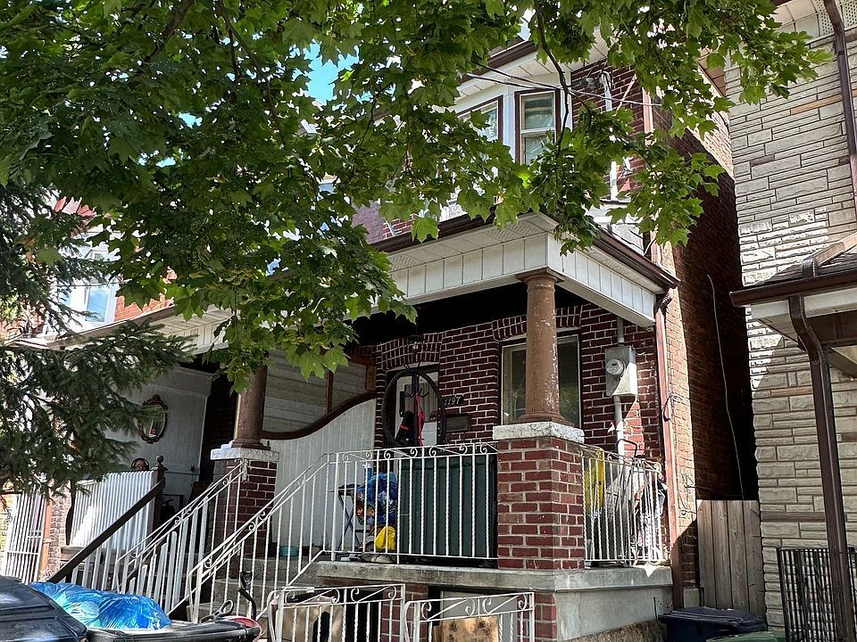 2nd image of 1197 Dovercourt Rd