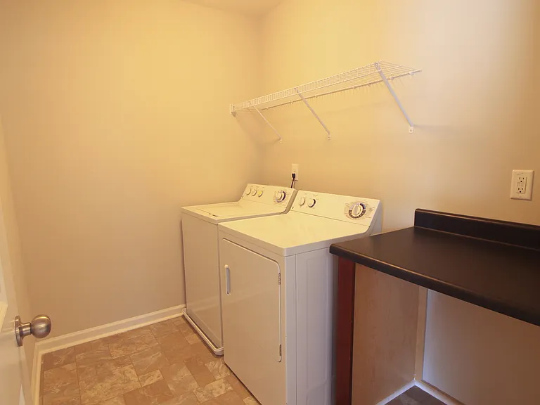 110 History Pl — Photo 13