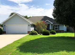 255 Sherman Dr, Gassville, AR 72635