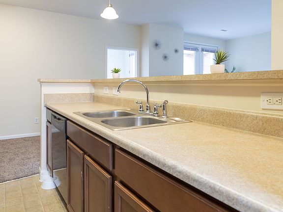 5th image of 707 E North St Unit 305