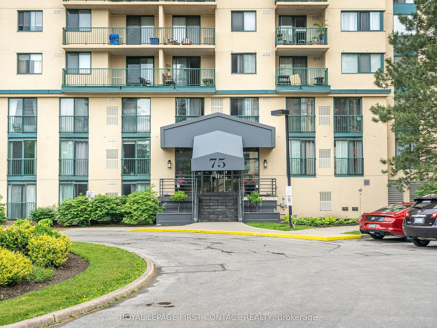 2 bed, $2,400 — Photo 2