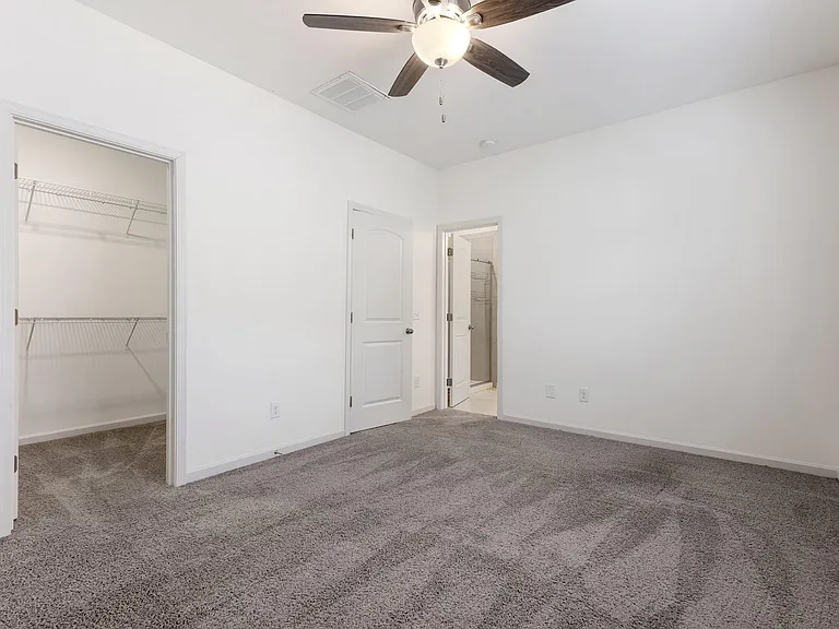 9533 Ainslie Downs St #1 — Photo 31