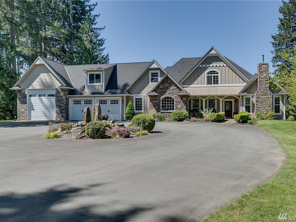 1st image of 820 135th Ave SE