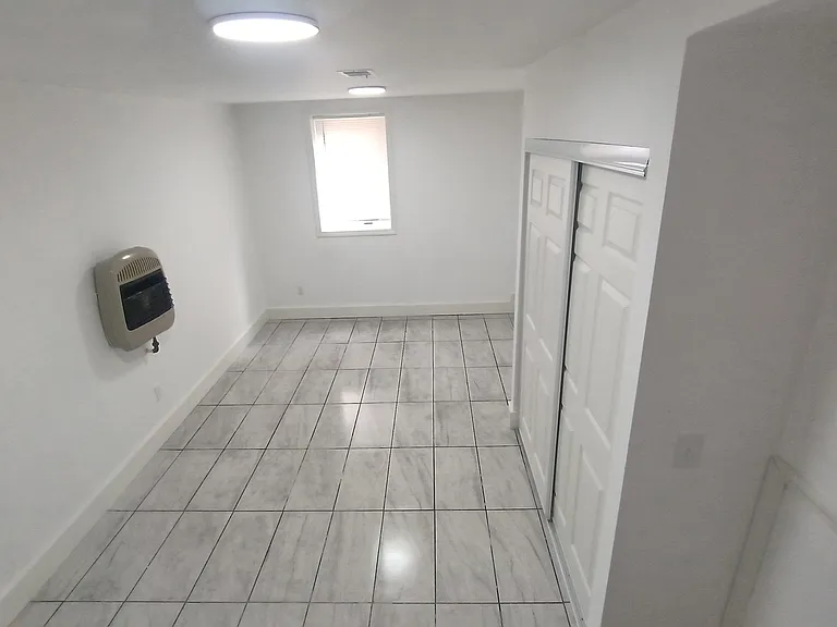 1120 N Chestnut St #1 — Photo 10