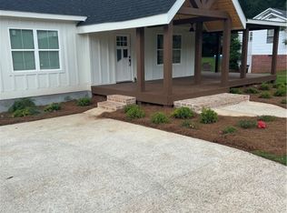 1302 Rocky Brook Rd, Opelika, AL 36801