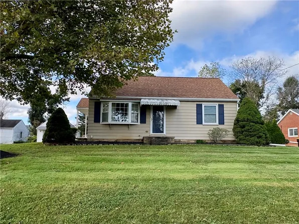 4874 Cherry Ln, Center Valley, PA 18034