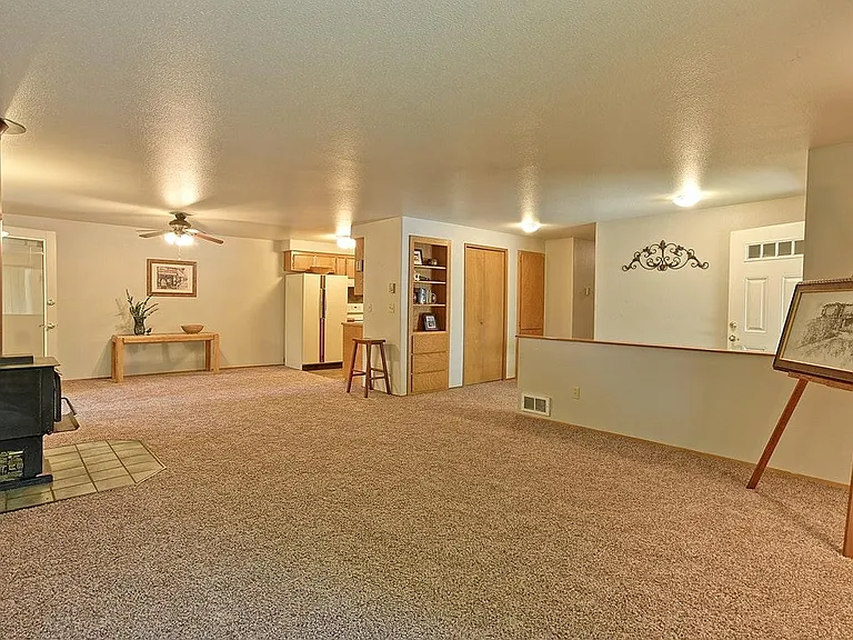 Living to dining area