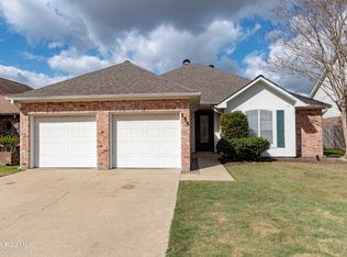 155 Kingspointe Cir, Lafayette, LA 70508