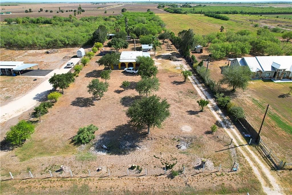 8375 Charles Green Rd, Edcouch, TX 78538 | MLS #412141 | Zillow