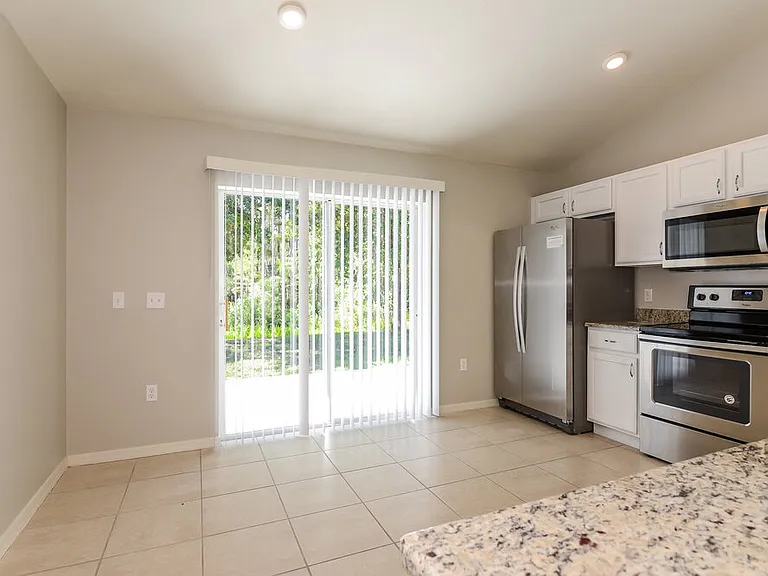 17026 Ongar Ct — Photo 10