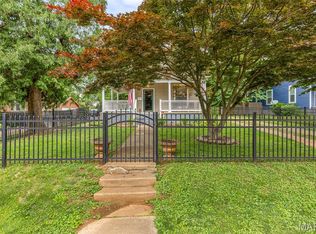 805 W Columbia St, Farmington, MO 63640