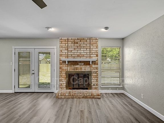 4th image of 906 Cactus Dr