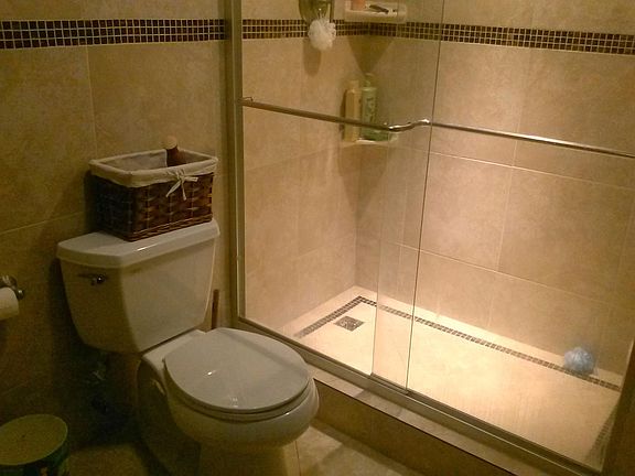 5th image of 1780 NE 191st St APT 301