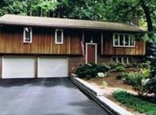 13 Century Rd, Nashua, NH 03064