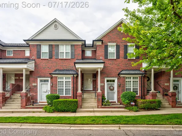 53041 Providence Dr, Shelby Township, MI 48316
