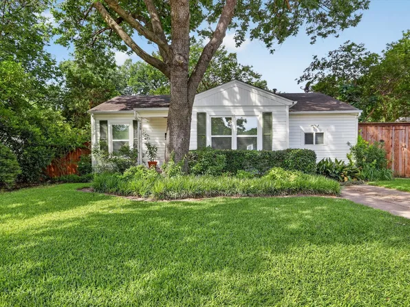 1439 Casa Vale Dr, Dallas, TX 75218