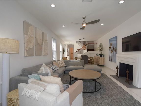 5th image of 1510 SE 1st #1510