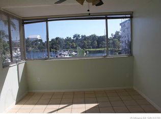 1700 NW North River Dr APT 301, Miami, FL 33125